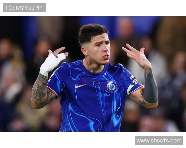 17球星足球魅力全开探索顶级球员技术与战术革新之路