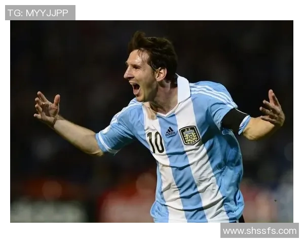 全球足球四号球星盘点：从经典传奇到现役巨星的风采展示