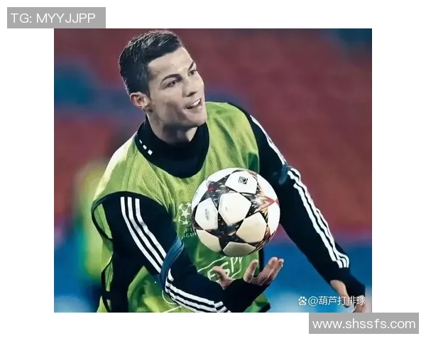 足球世界唯一大满贯球星成就传奇 生涯辉煌记录永载史册