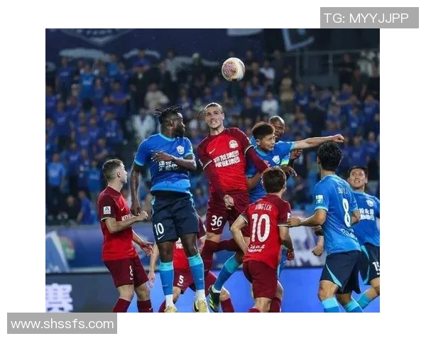 足球明星挥洒激情瞬间高清壁纸精选展现足球魅力与运动精神