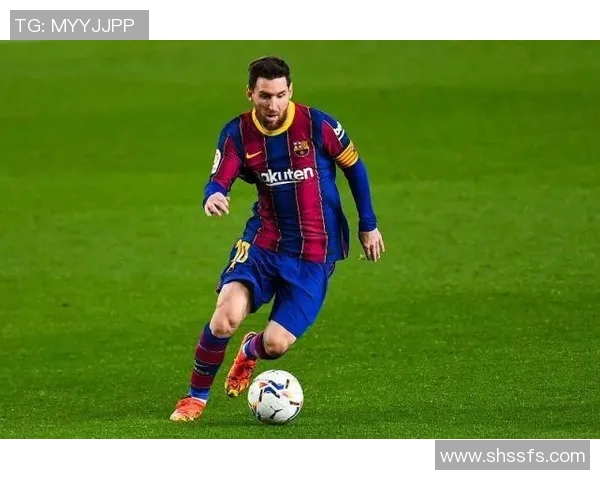 足球球星最新战靴曝光 科技与时尚完美结合引领潮流趋势